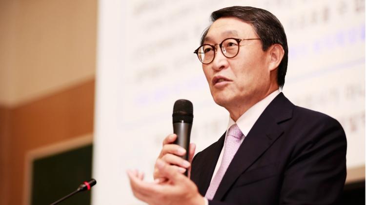 Inspirational Advice from 12 Successful Leaders